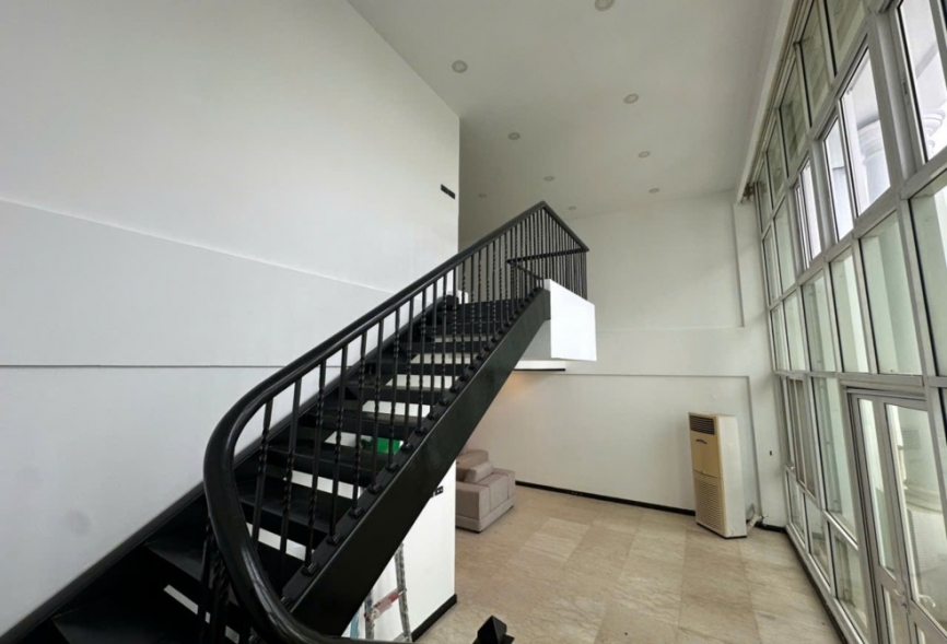 Nice penthouse apartment for rent in Ciputra area 